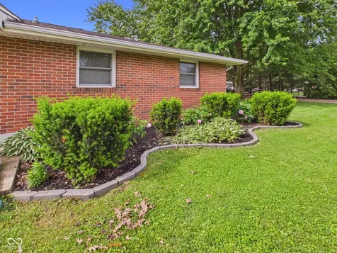 107 Tanglewood Drive Anderson IN 46012