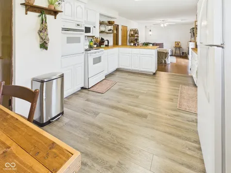 107 Tanglewood Drive Anderson IN 46012