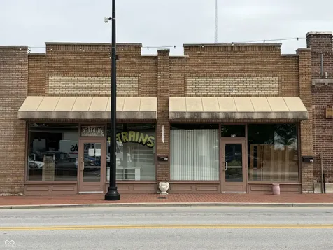 176 -180 W Main Street Greenwood IN 46142