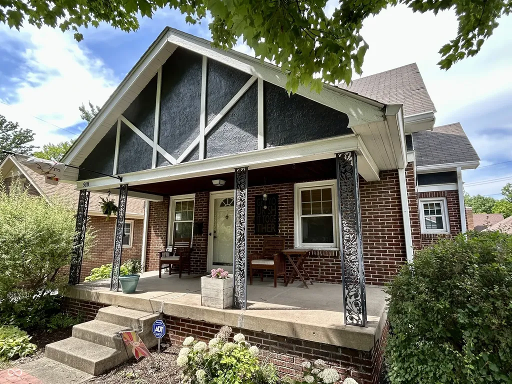 918 Kessler Boulevard East Drive Indianapolis IN 46220