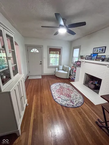 918 Kessler Boulevard East Drive Indianapolis IN 46220