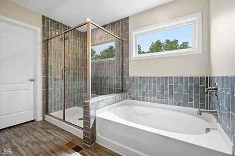 227 Oakhurst Way Westfield IN 46074