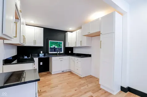 1009 Laurel Street Indianapolis IN 46203