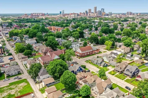 1009 Laurel Street Indianapolis IN 46203