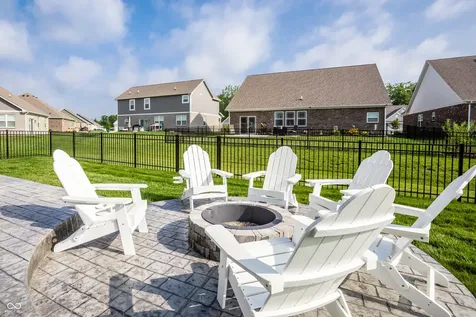 4866 W Jamestown Trace New Palestine IN 46163