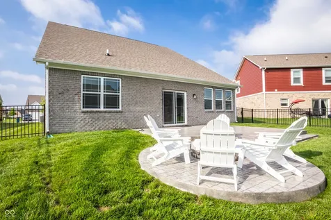4866 W Jamestown Trace New Palestine IN 46163