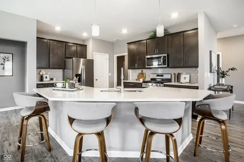 4866 W Jamestown Trace New Palestine IN 46163