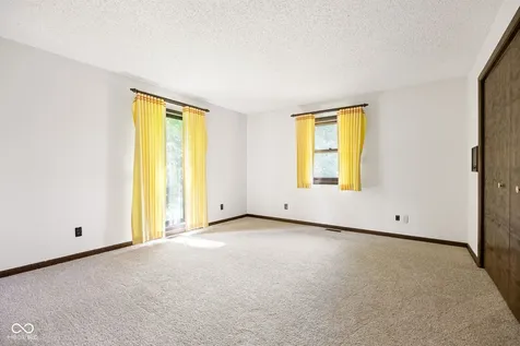 1186 S 200 E Kokomo IN 46902
