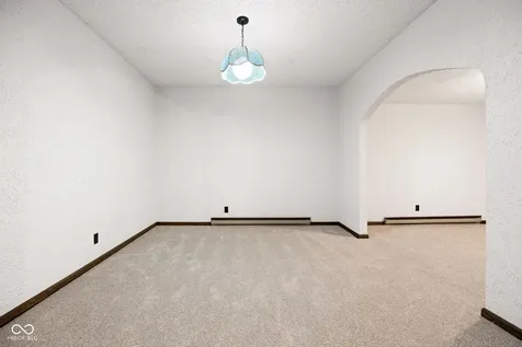 1186 S 200 E Kokomo IN 46902