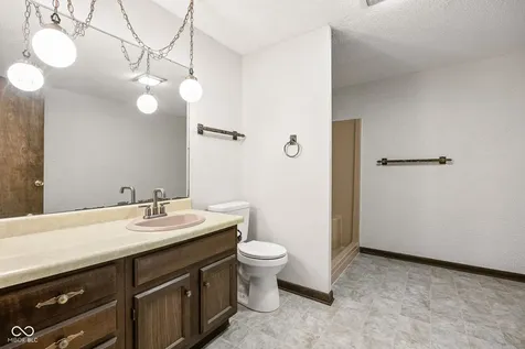 1186 S 200 E Kokomo IN 46902