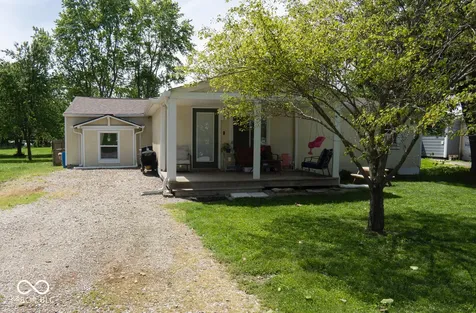 5537 N Clover Bush Drive Fairland IN 46126