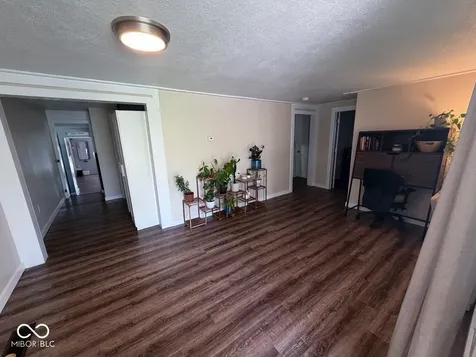 5537 N Clover Bush Drive Fairland IN 46126