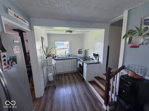 5537 N Clover Bush Drive Fairland IN 46126