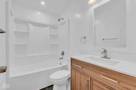 9105 Washington Boulevard Indianapolis IN 46240