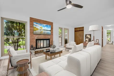 9105 Washington Boulevard Indianapolis IN 46240