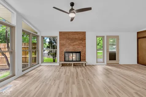 9105 Washington Boulevard Indianapolis IN 46240