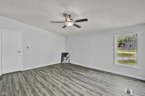 384 Honey Locust Place North Vernon IN 47265