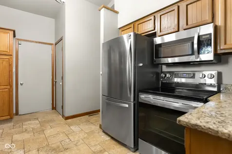 13041 River Grove Drive Columbus IN 47203