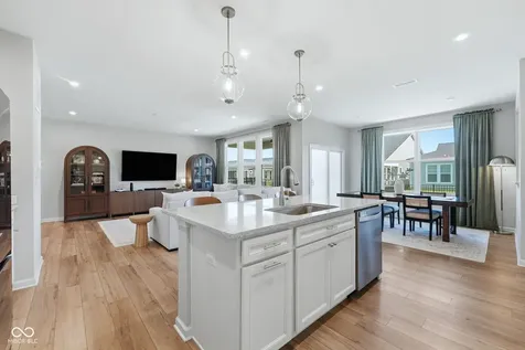 5350 Oak Knoll Drive Whitestown IN 46075
