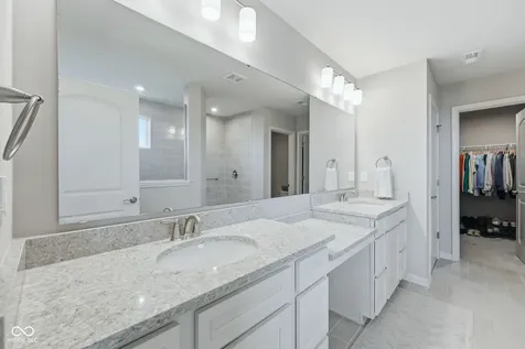 5350 Oak Knoll Drive Whitestown IN 46075