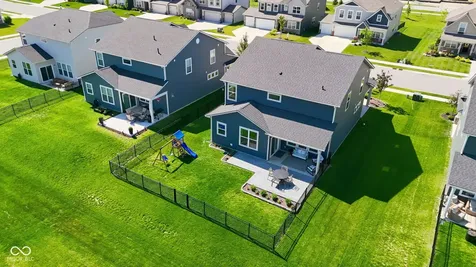5350 Oak Knoll Drive Whitestown IN 46075