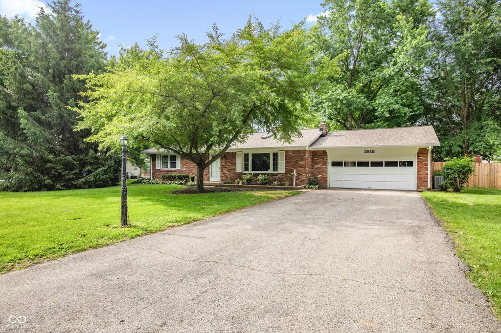 2515 E 99th Street Carmel IN 46280