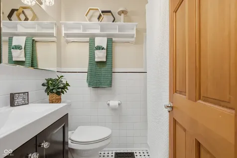 2515 E 99th Street Carmel IN 46280