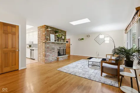 2515 E 99th Street Carmel IN 46280