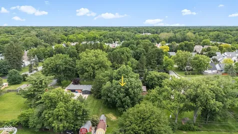 2515 E 99th Street Carmel IN 46280