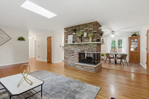 2515 E 99th Street Carmel IN 46280