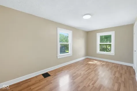 274 N Mount Street Indianapolis IN 46222