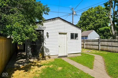 274 N Mount Street Indianapolis IN 46222