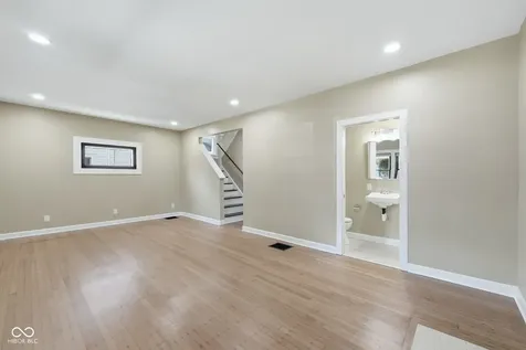 274 N Mount Street Indianapolis IN 46222