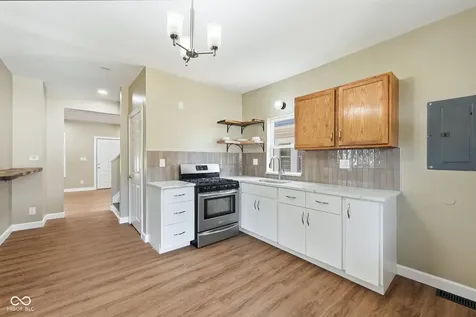 274 N Mount Street Indianapolis IN 46222