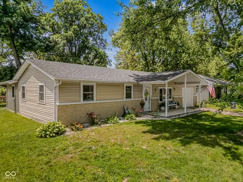 2216 Dawnshire Drive Columbus IN 47203