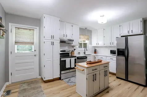 3311 Van Tassel Drive Indianapolis IN 46240