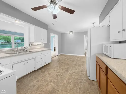 3320 Oakwood Drive Anderson IN 46011