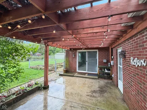 3320 Oakwood Drive Anderson IN 46011