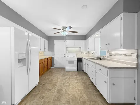 3320 Oakwood Drive Anderson IN 46011