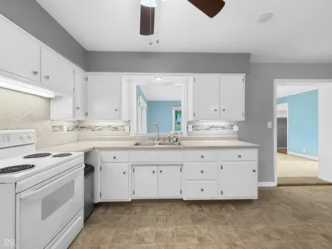 3320 Oakwood Drive Anderson IN 46011