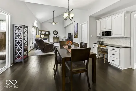 5225 W Stonehaven Lane New Palestine IN 46163