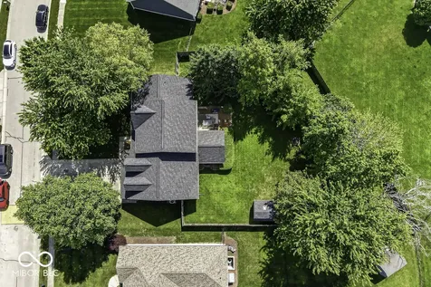 5225 W Stonehaven Lane New Palestine IN 46163