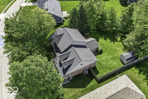 5225 W Stonehaven Lane New Palestine IN 46163