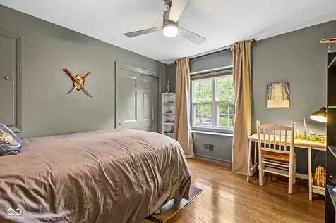 6542 Grosvenor Place Indianapolis IN 46220