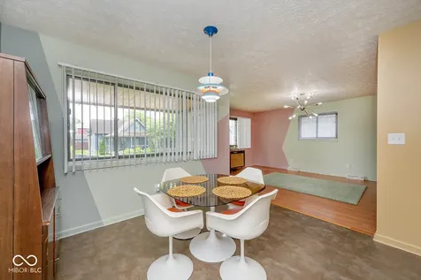 828 Cottage Avenue Indianapolis IN 46203
