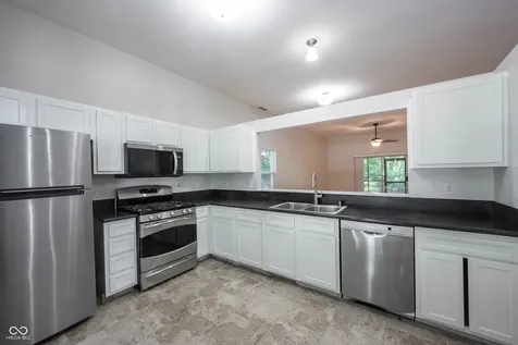 7345 Brittany Way Fishers IN 46038