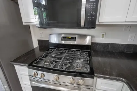 7345 Brittany Way Fishers IN 46038