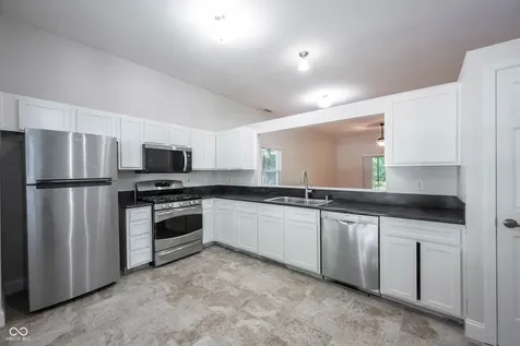 7345 Brittany Way Fishers IN 46038