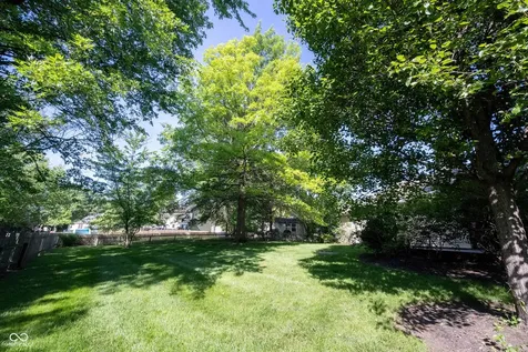7345 Brittany Way Fishers IN 46038