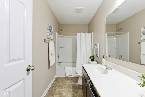 8378 Denver Drive Avon IN 46123